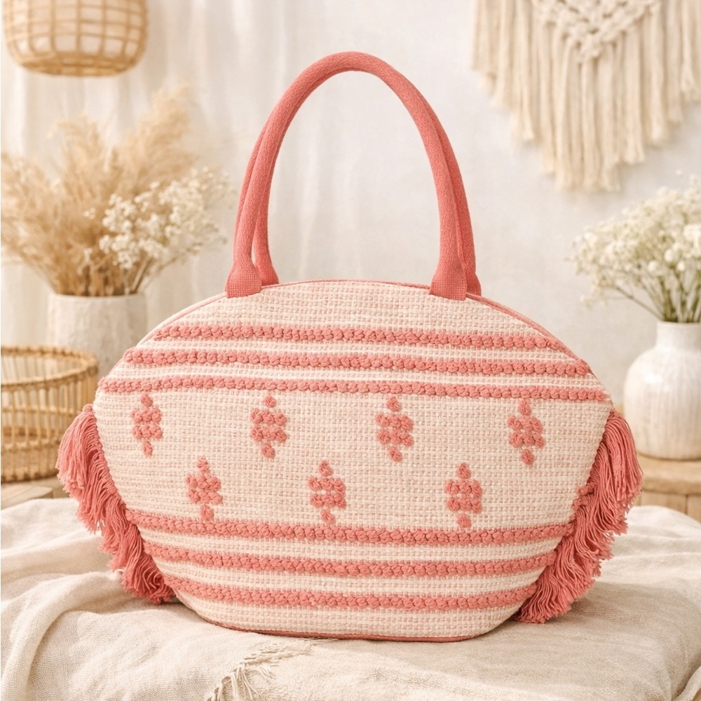 Shade & Shore Pink Boho Fringe Tote Bag Beach Bag Clamshell Closure Woven NWT